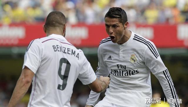 半岛体育app下载 - 阿扎伦卡关键节点关键助攻，TES带队取胜！